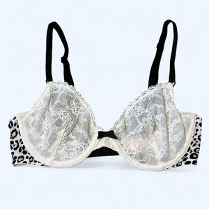 Y2K White Animal Print Bra by Victoria’s Secret!